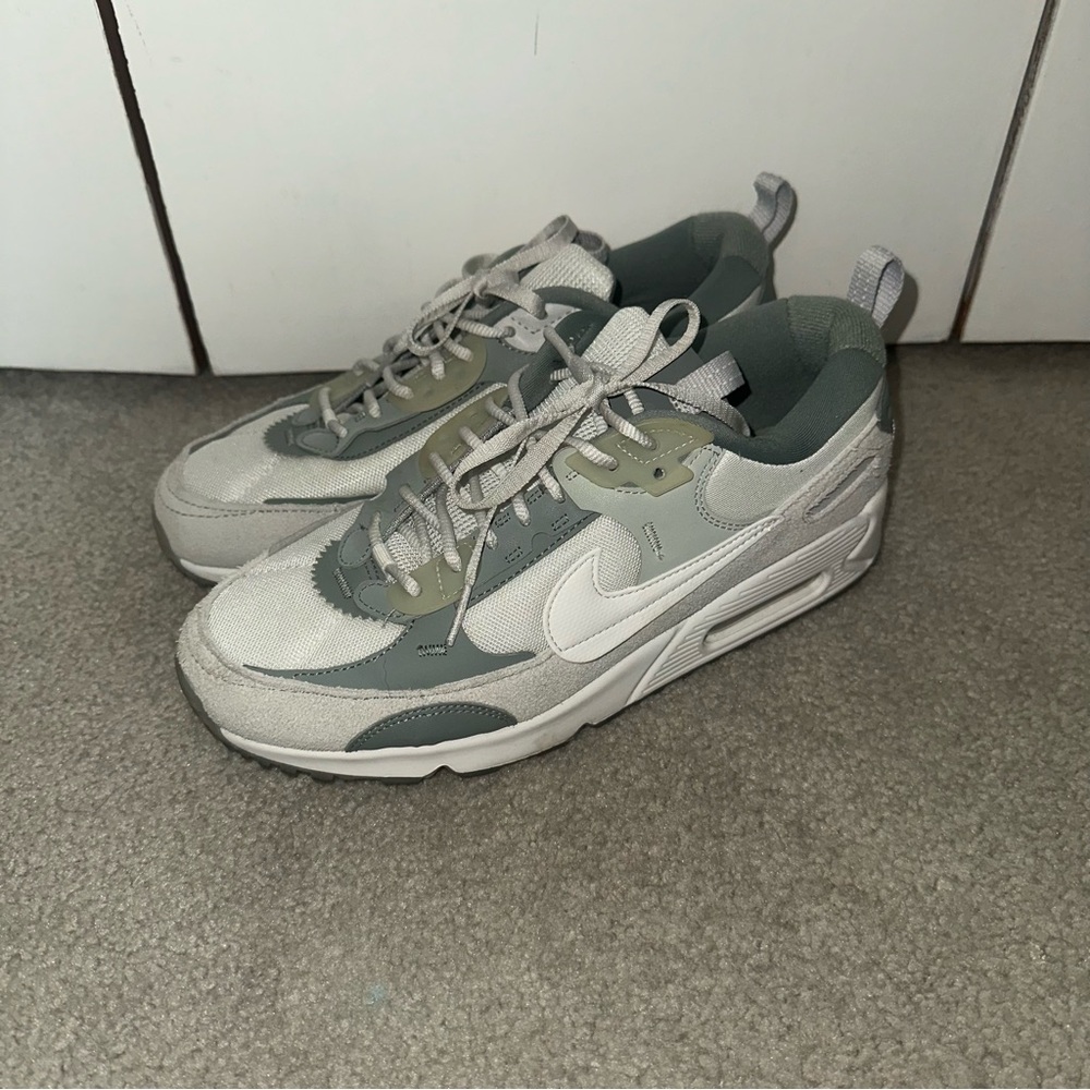 Nike Air Max 90 Futura